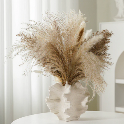 Vazo Qeramike Dekorative me Valezim