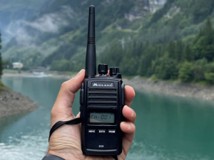 Personalizojeni radio marresen tuaj me kanale, butona të programueshëm dhe më shumë!