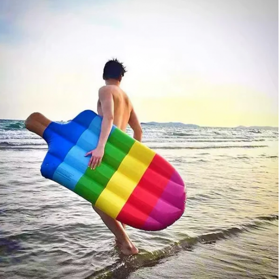 Dyshek Plazhi Me Ajer ne Forme Akulloreje 